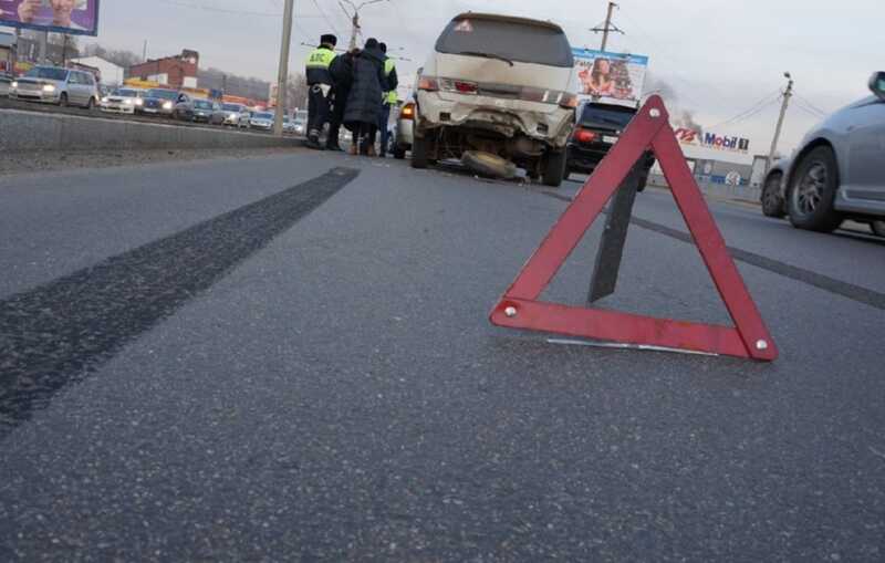 В Санкт-Петербурге автомобиль патрульной полиции оказался участником ДТП