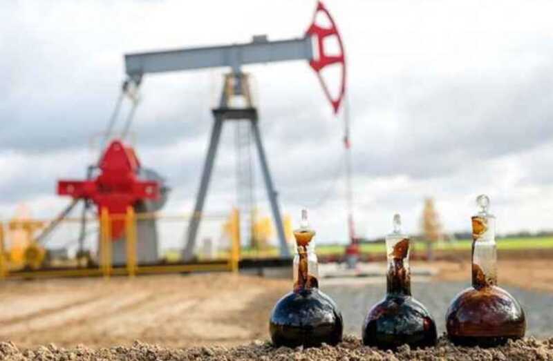 Цена нефти Brent достигла минимального уровня с 2021 года