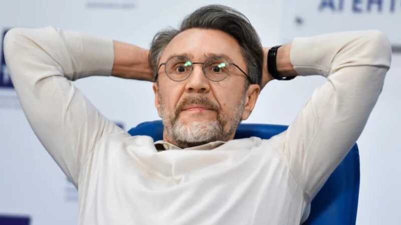 Сергей Шнуров посвятит свою новую песню Александру Овечкину